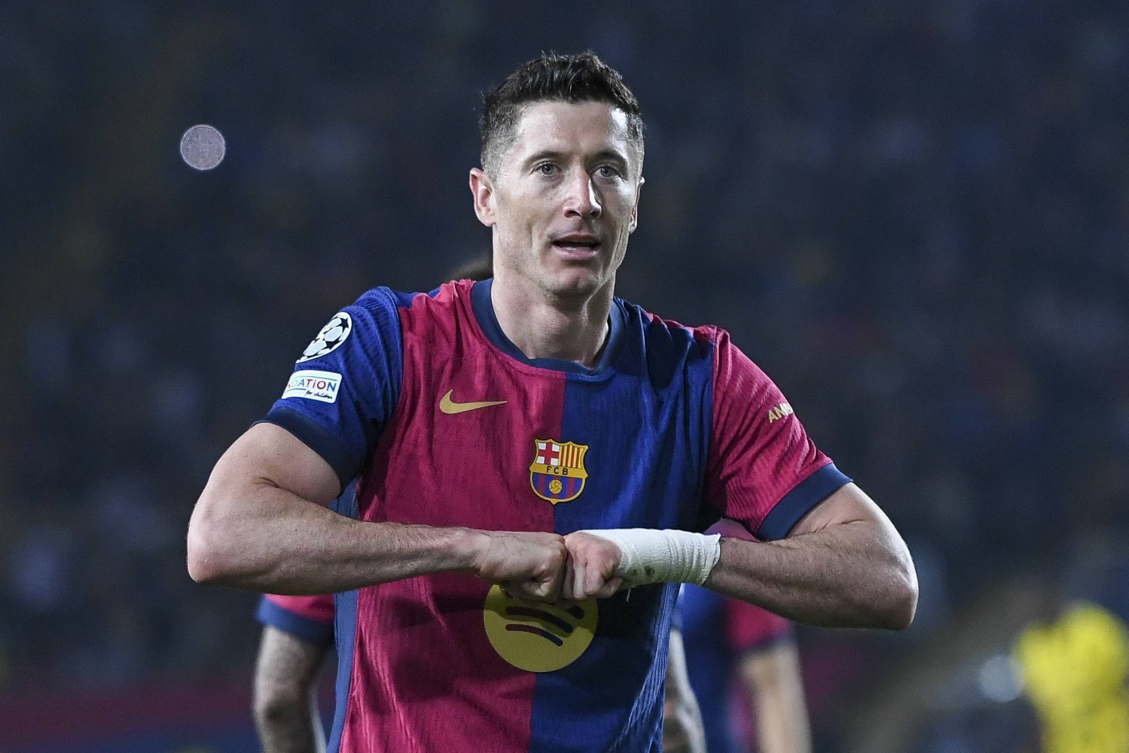 九游体育官网-包含梅西焦点对战,莱万多夫斯基与30激战塞尔维亚队分钟,锐不可当胜负难料!比赛高潮迭起的词条