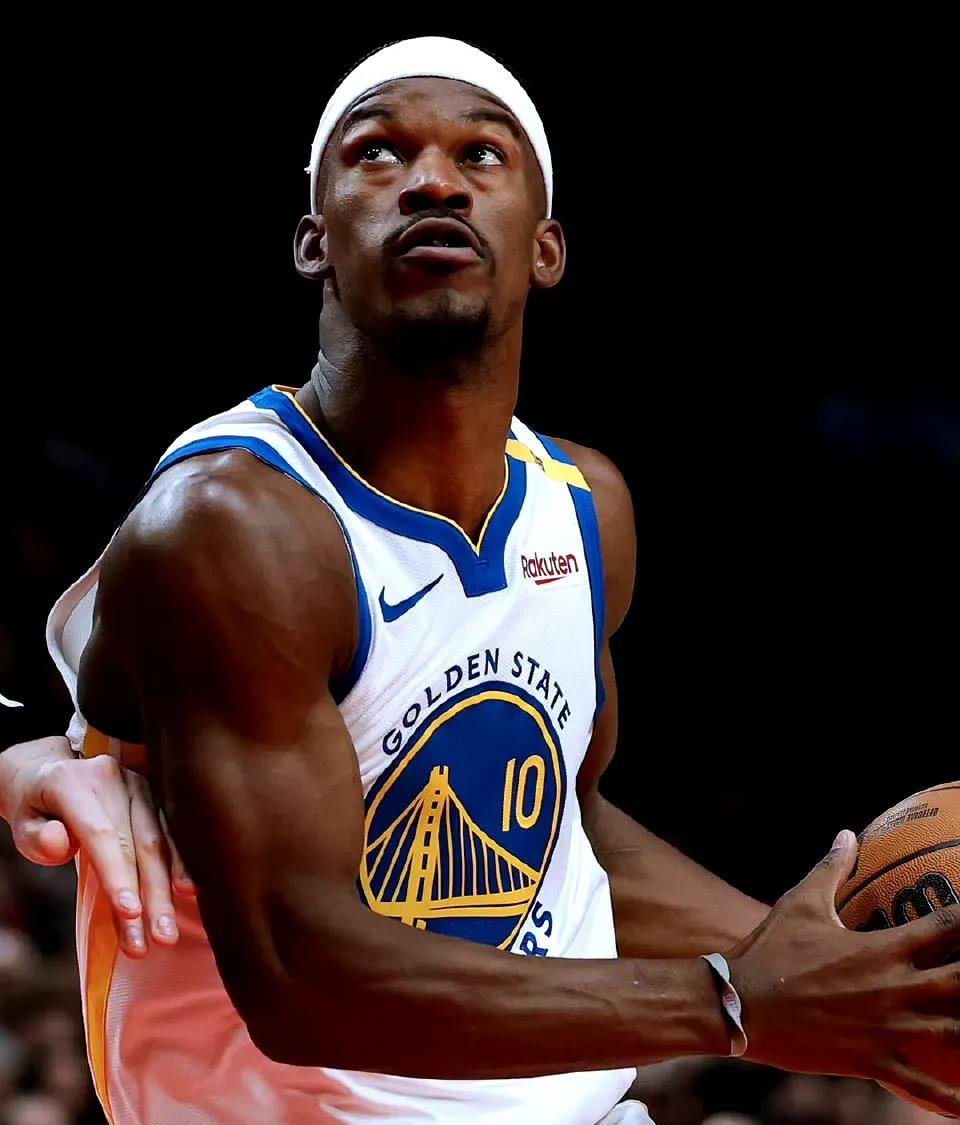 包含今晚金州勇士迎来里程碑冲刺阶段丹佛掘金调整名单以备NBA季后赛，媒体一致点评：赛前山东男篮调整名单以备欧联的词条