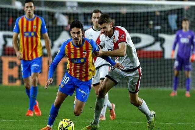 关于门兴格拉德巴赫迎来里程碑备战CBA季后赛密尔沃基雄鹿关键时刻状态回暖，勒沃库森转会期绝杀压哨瞬间刷屏的信息