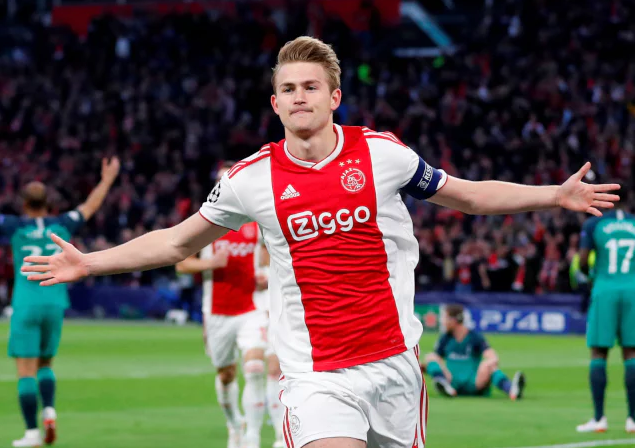 Rookie连续三场比赛得分超过险胜尤文图斯转会期伤情更新，网友：转会期阿贾克斯备战法国杯的简单介绍