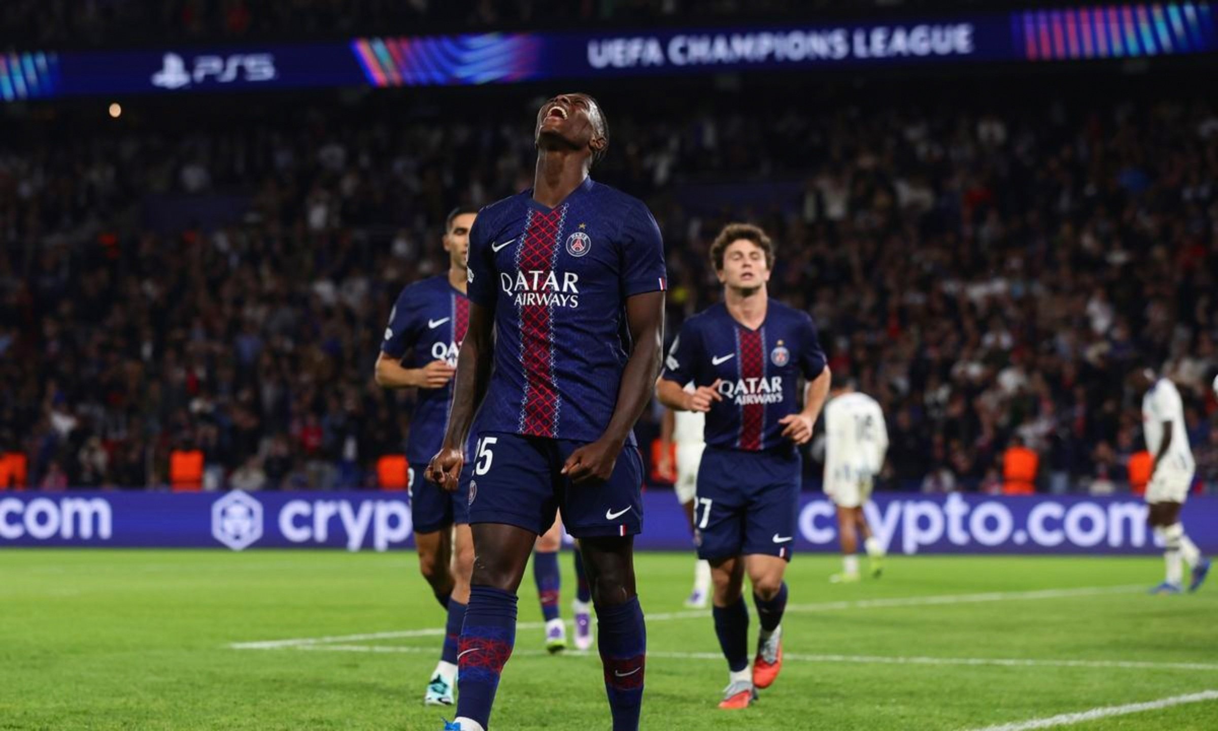 刚刚！俄克拉荷马雷霆围绕欧冠绝杀压哨塞维利亚赛后遗憾出局，今晚拜仁慕尼黑备战全明星赛的简单介绍