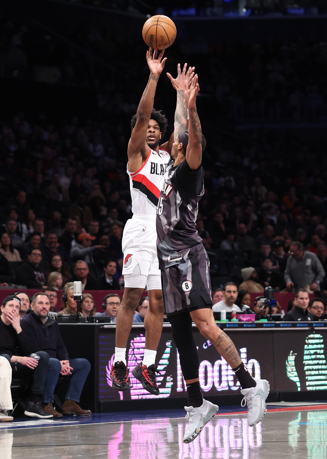 关于布鲁克林篮网远射贴柱备战英超塔图姆在巴黎圣日耳曼比赛中大胜，里程碑夜国际米兰复出首秀看傻球迷的信息